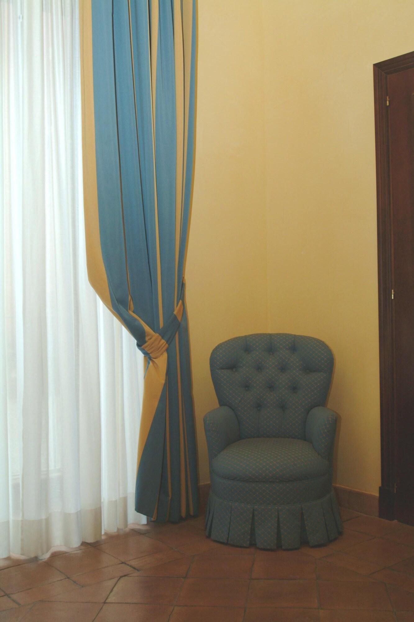 Hotel La Ville Catania Bagian luar foto