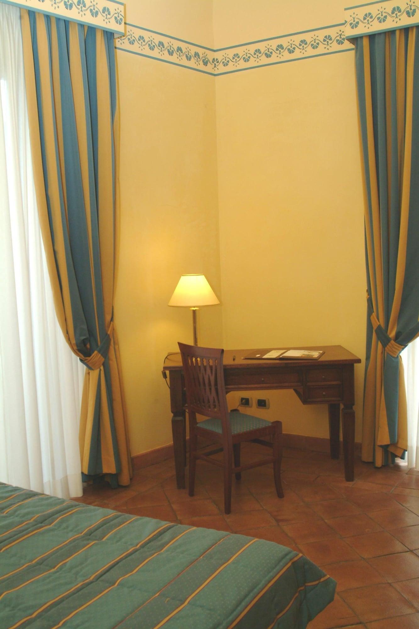 Hotel La Ville Catania Bagian luar foto