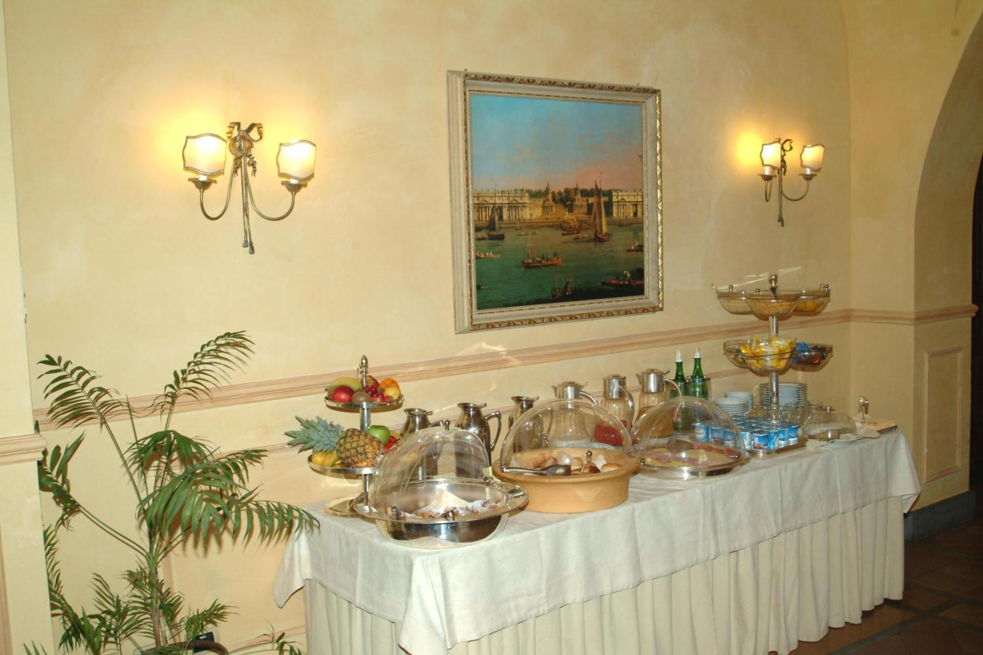 Hotel La Ville Catania Bagian luar foto