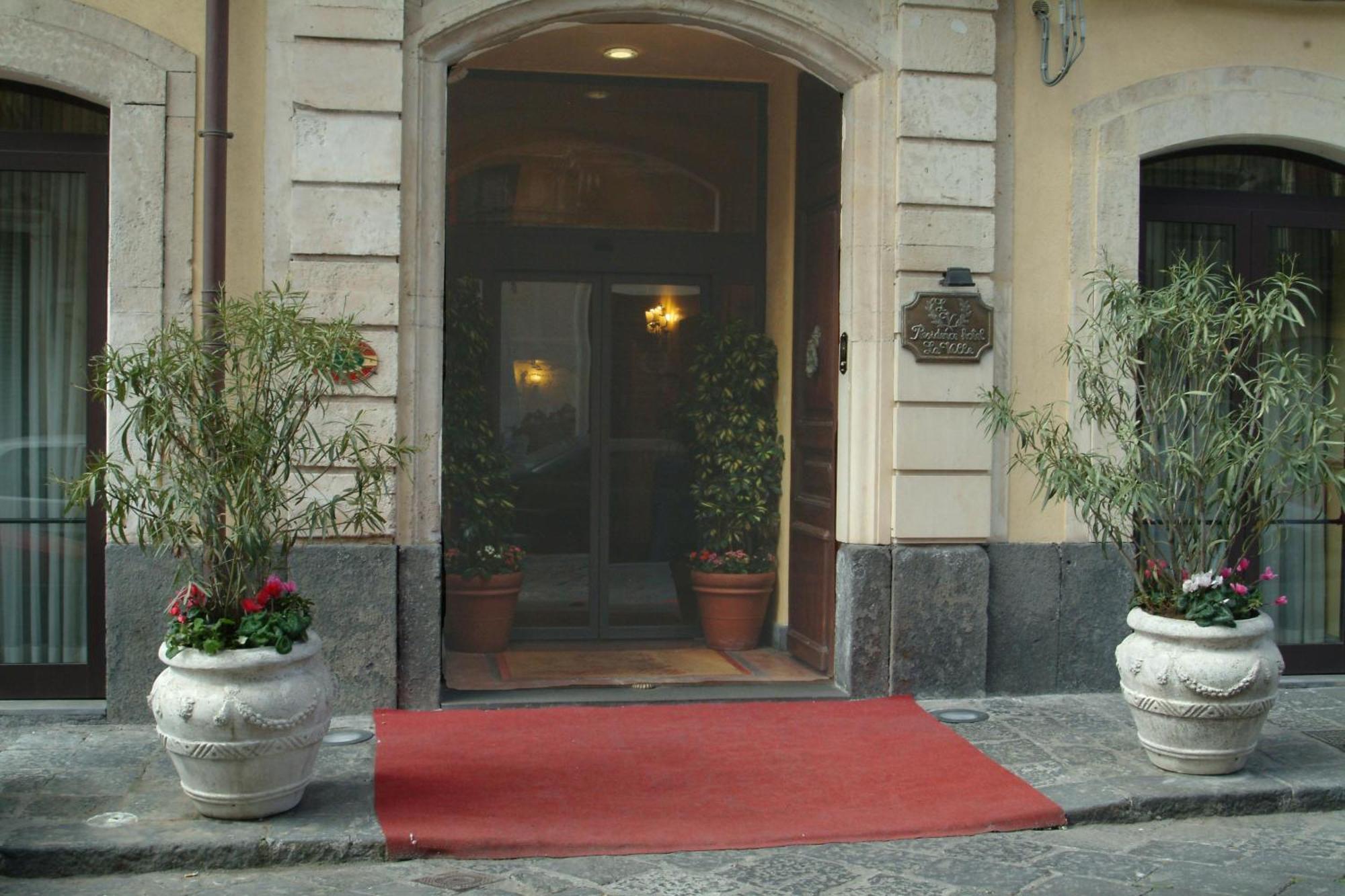 Hotel La Ville Catania Bagian luar foto