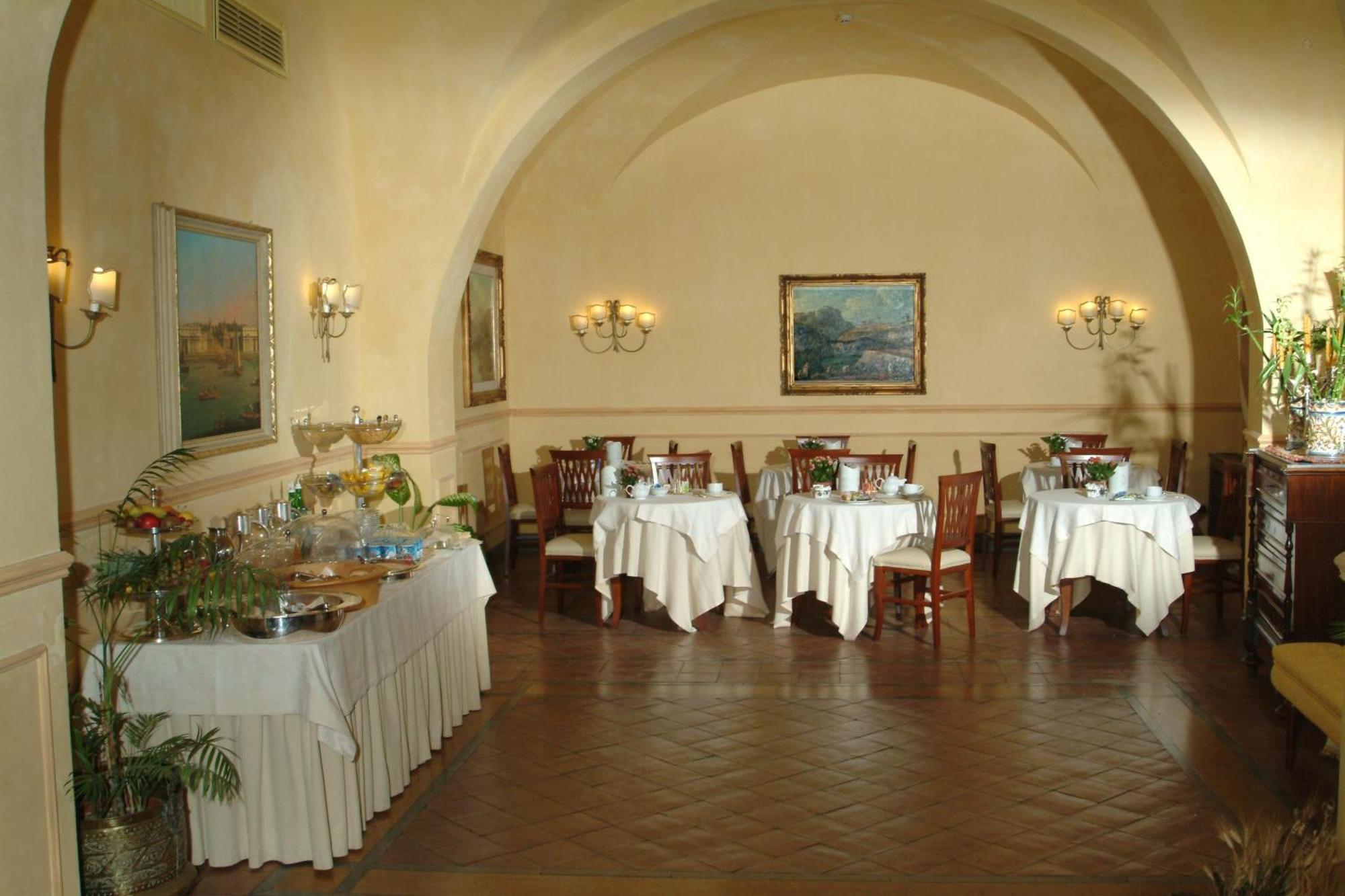 Hotel La Ville Catania Bagian luar foto