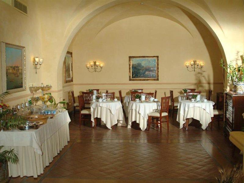 Hotel La Ville Catania Bagian luar foto