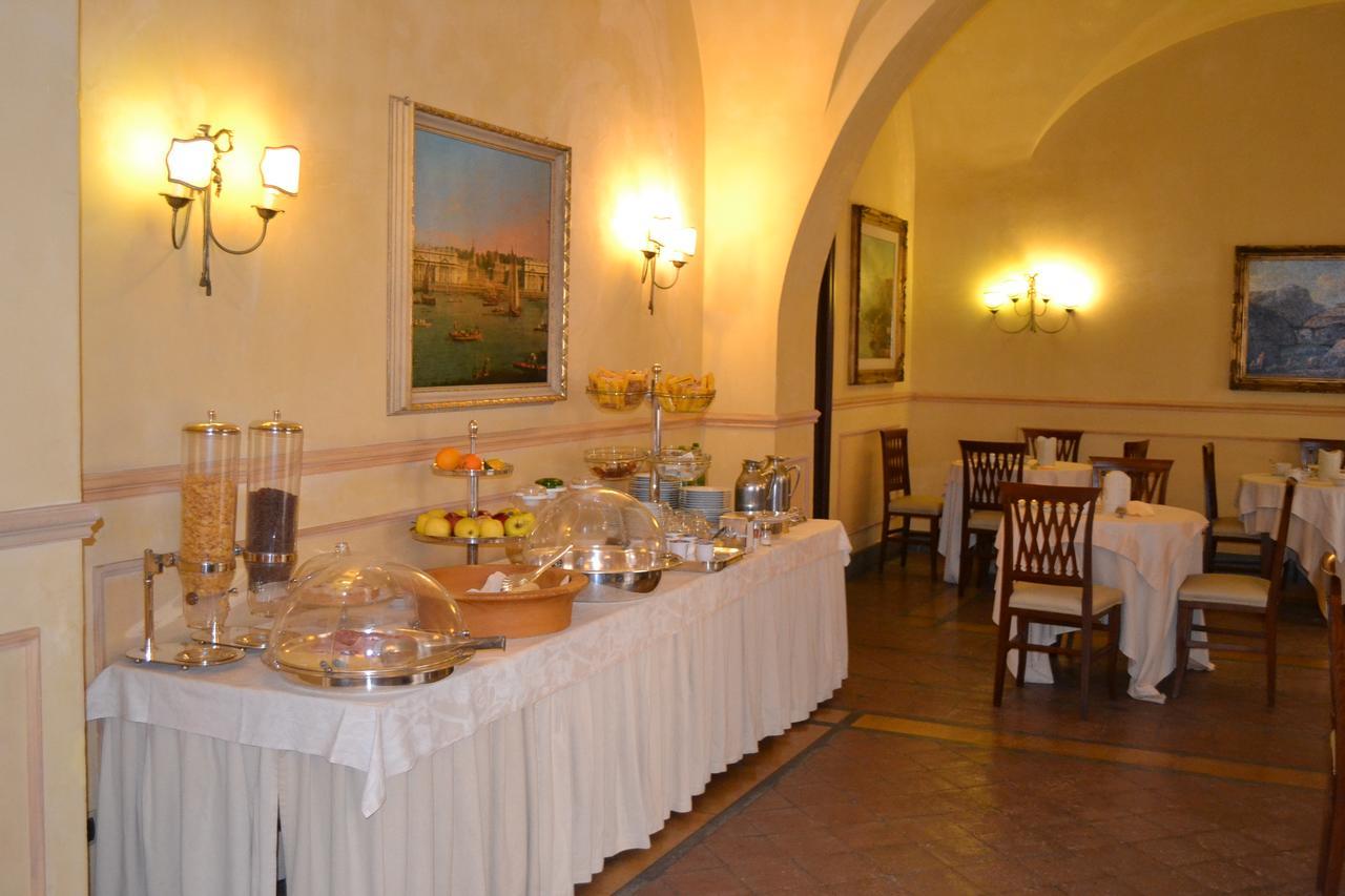 Hotel La Ville Catania Bagian luar foto