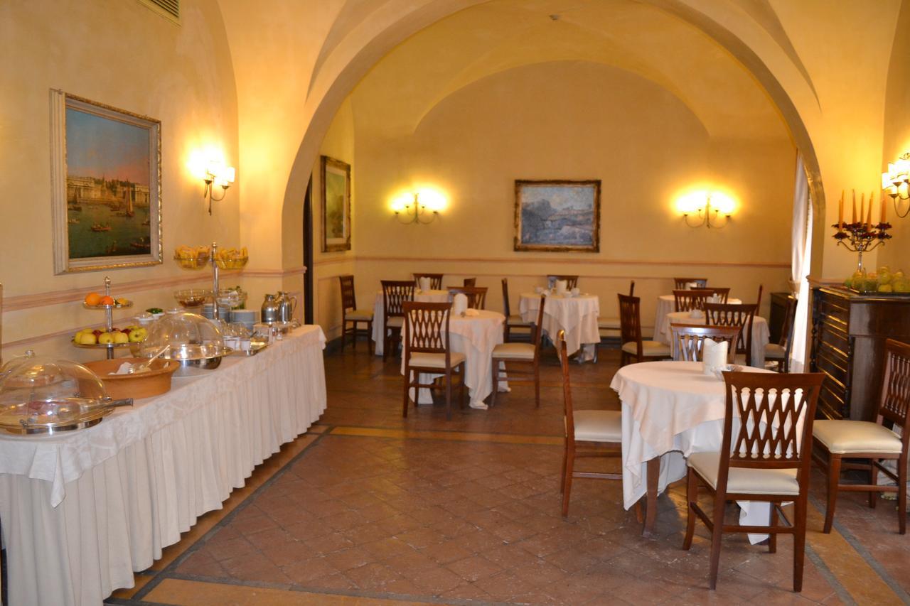 Hotel La Ville Catania Bagian luar foto